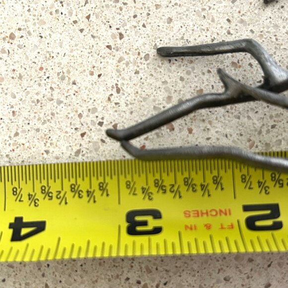 Modern Dancers Brooch darkened Silver-tone Metal Abstract Artistic Design Pin - Picture 11 of 11